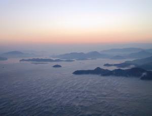 海霧と瀬戸内海