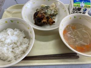 給食