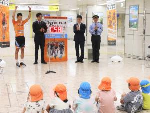 2024JBCF山陽建設佐木島ロードレース カウントダウンボード除幕式