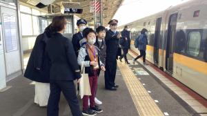 駅員１