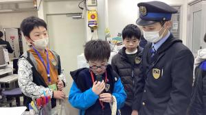 駅員2