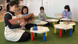 図書館司書５