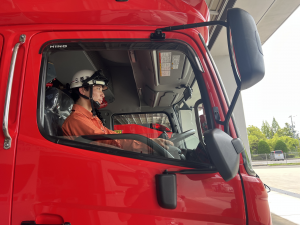 消防士　消防車両