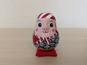 ８月やっさちゃんだるま（表）