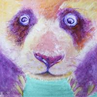 ひなたぼっこをしているパンダ