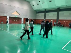 理学療法士の講演中の写真