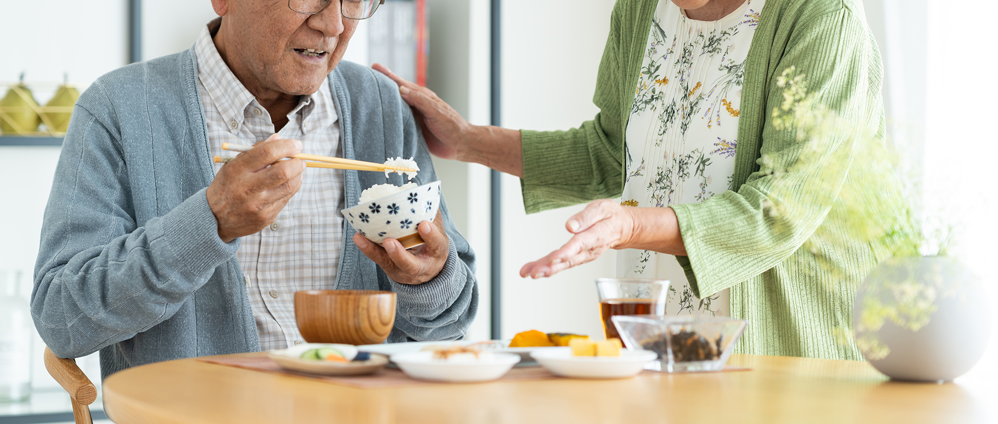 朝食風景の画像