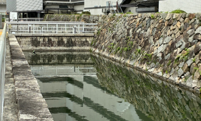 中門