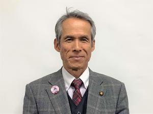 角広議員の顔写真