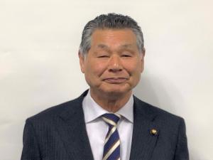 岡議員の顔写真