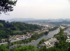 新高山城跡から望む（平成１８年）